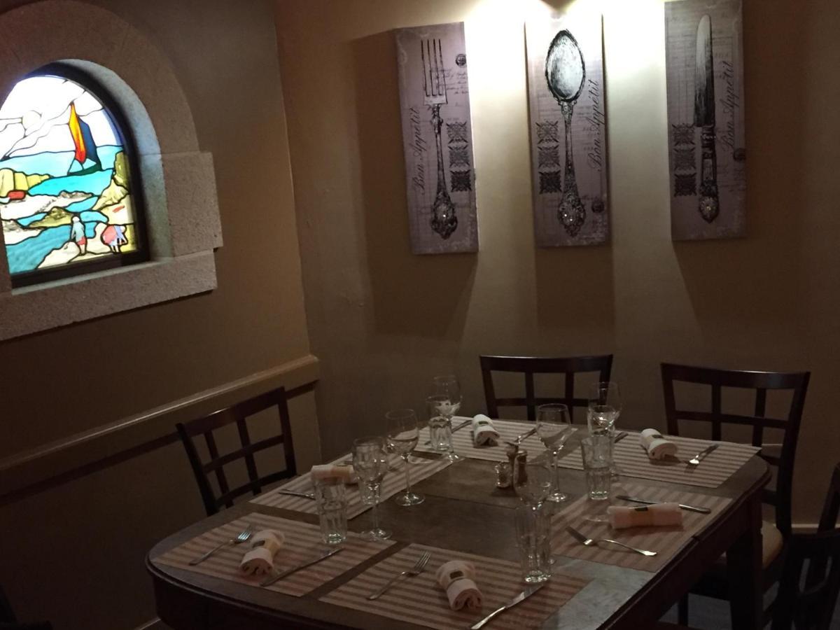 Hotel Le Petit Keriquel La Chapelle-Caro Esterno foto