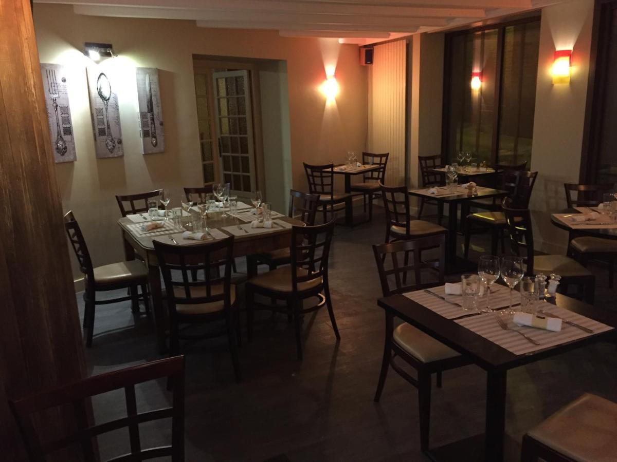 Hotel Le Petit Keriquel La Chapelle-Caro Esterno foto